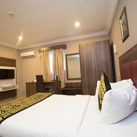 Visa Karena Hotels Port Harcourt Extérieur photo