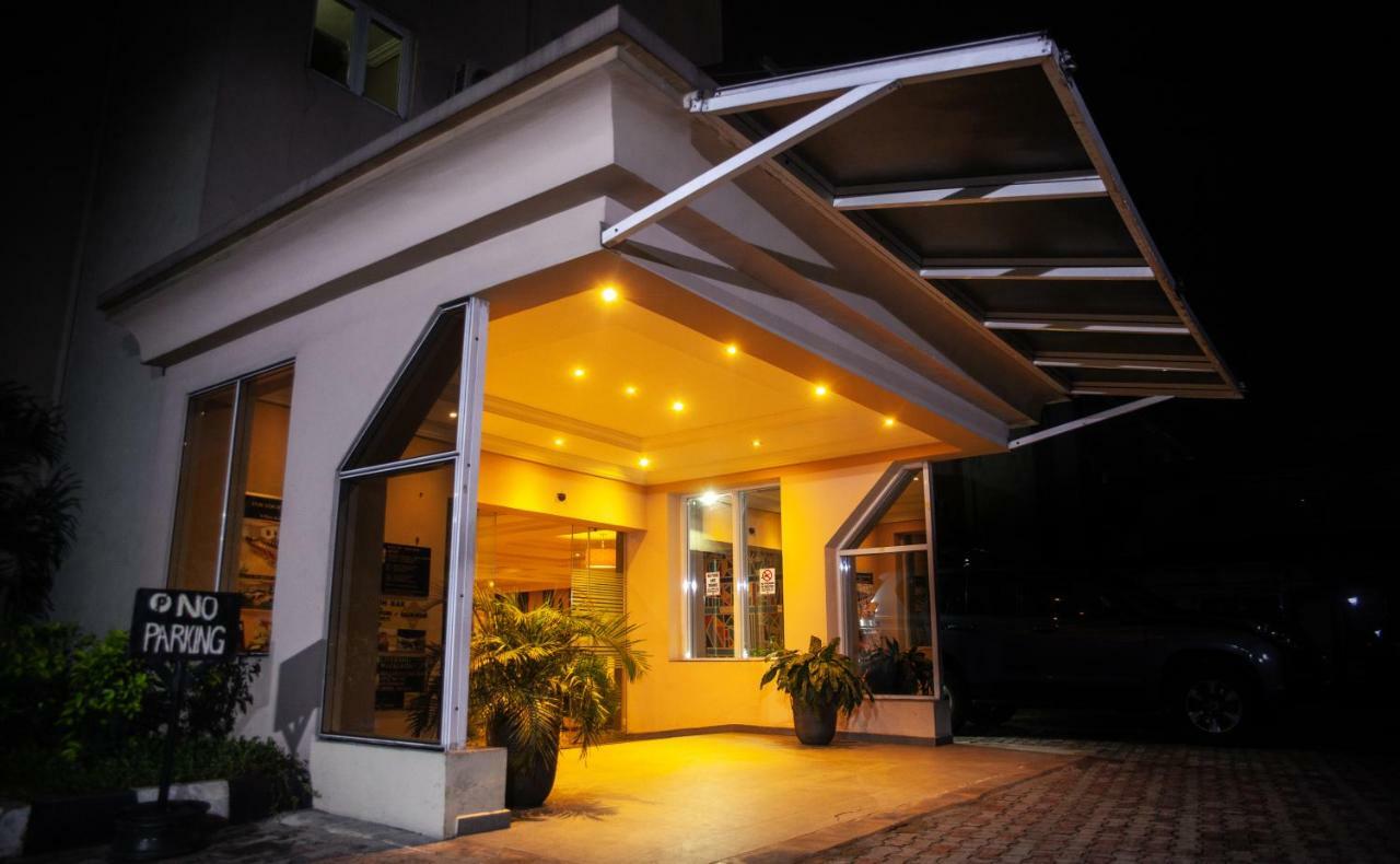 Visa Karena Hotels Port Harcourt Extérieur photo